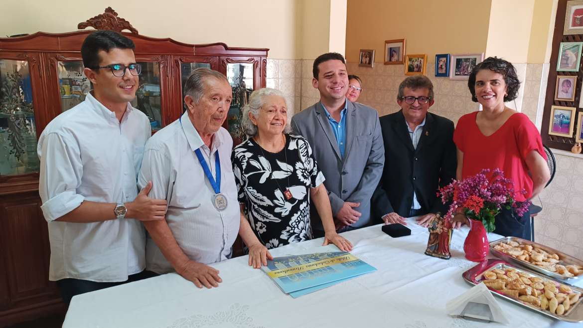 Câmara entrega Título de Cidadania e Medalha do Mérito ao Sr. Francisco Mapurunga